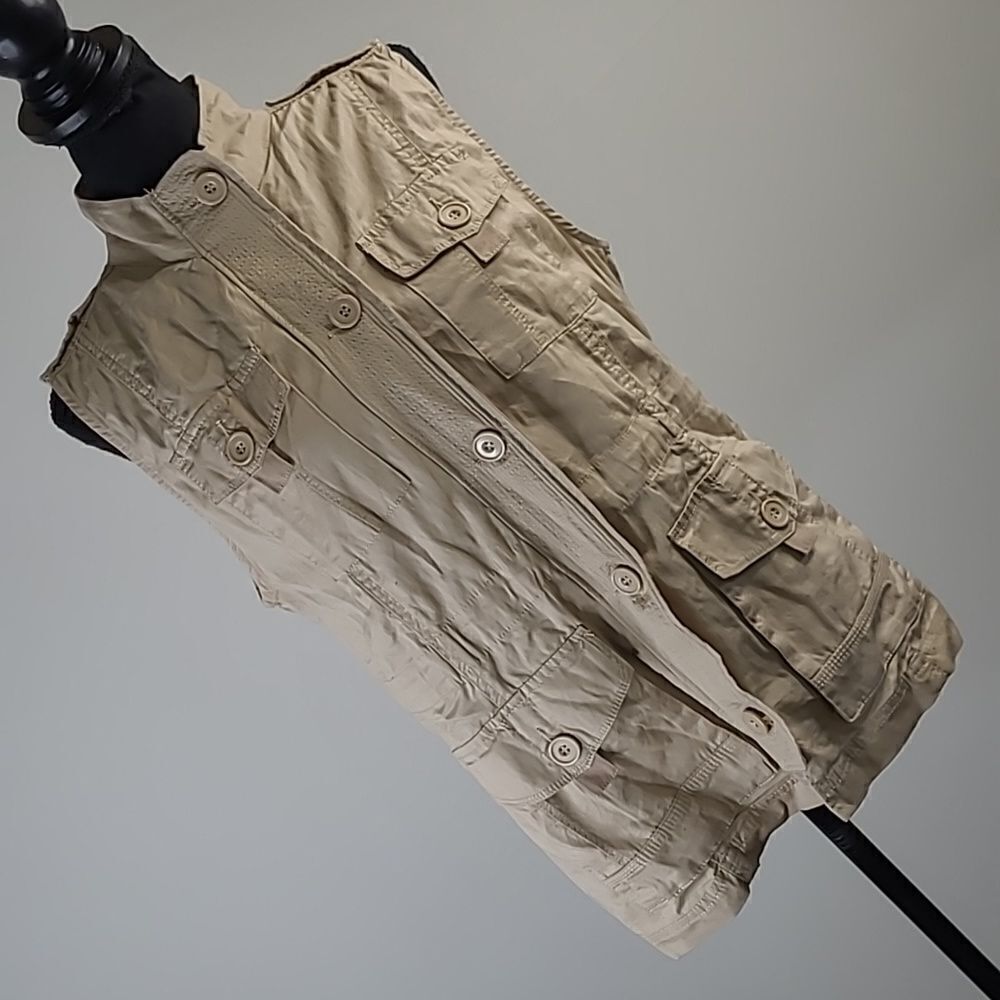 Lydelle M tan vest with zipper & button closure, drawstring waist